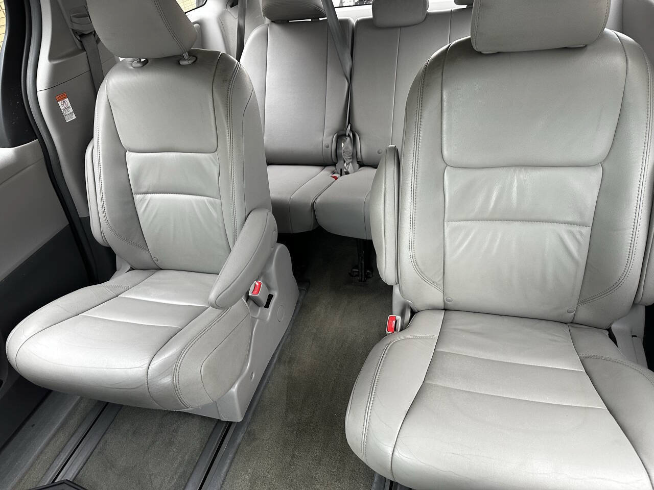 Used 2015 Toyota Sienna XLE Premium AWD/4WD image 5