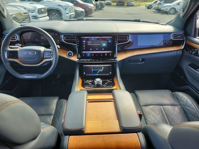 Used 2022 Jeep Grand Wagoneer Series III w/ Flexible Seating Group image 21