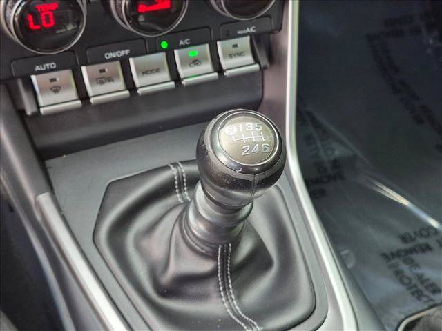 Used 2023 Toyota GR86 RWD image 11