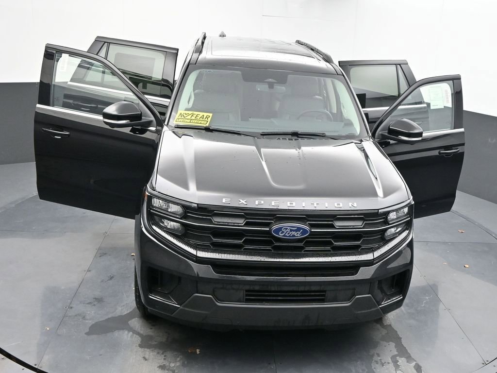 New 2026 Ford Expedition Active image 58