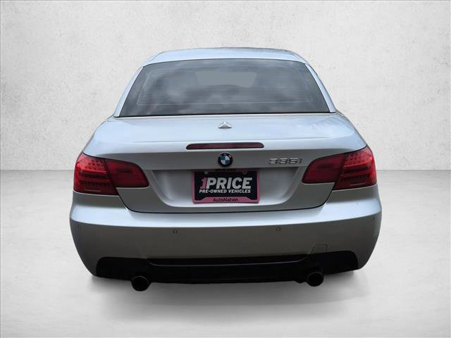 Used 2012 BMW 335i Convertible image 6
