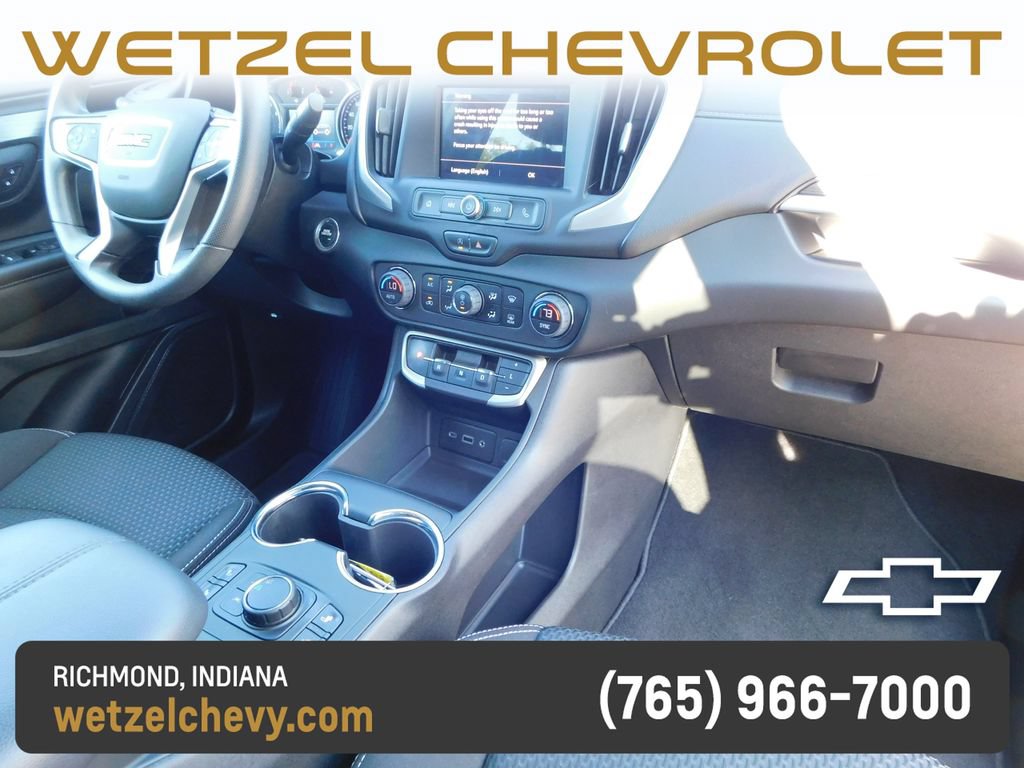 Used 2023 GMC Terrain SLE w/ Driver Convenience Package FWD image 18