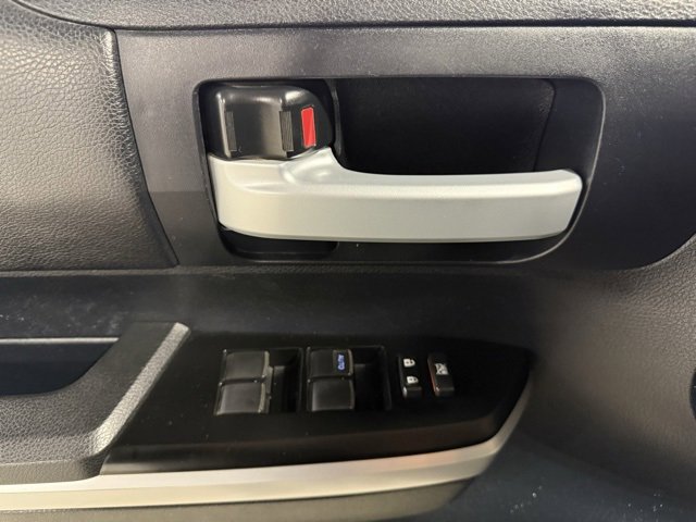 Used 2015 Toyota Tundra SR5 image 8