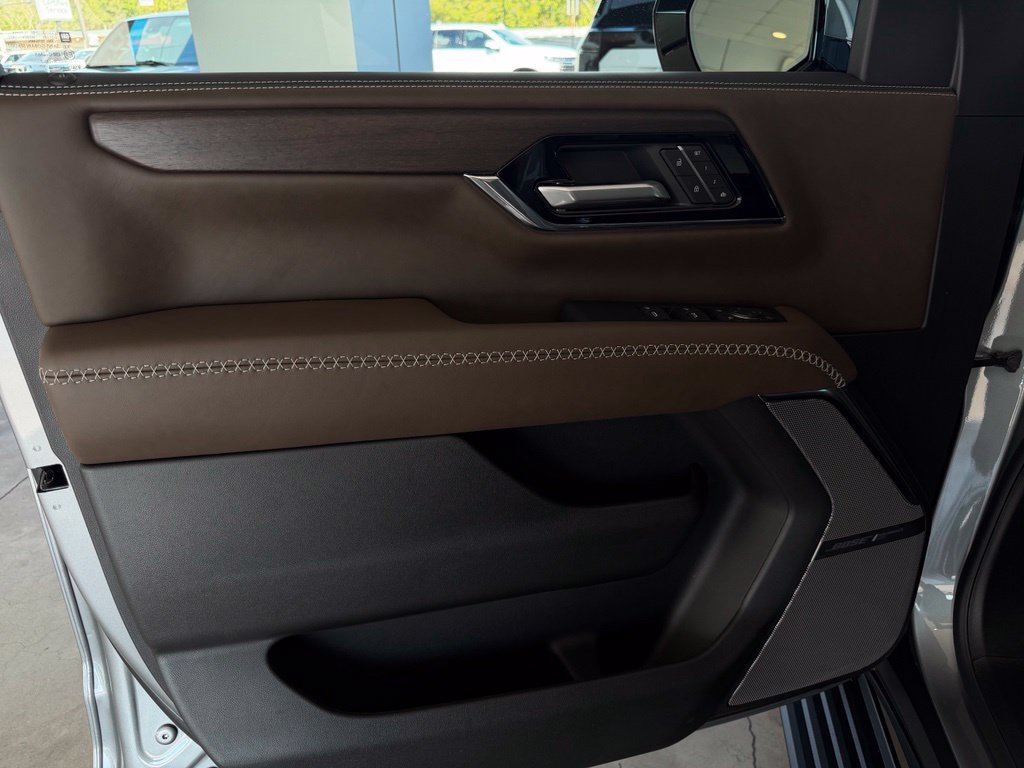 New 2027 GMC Yukon Denali Ultimate AWD/4WD image 11