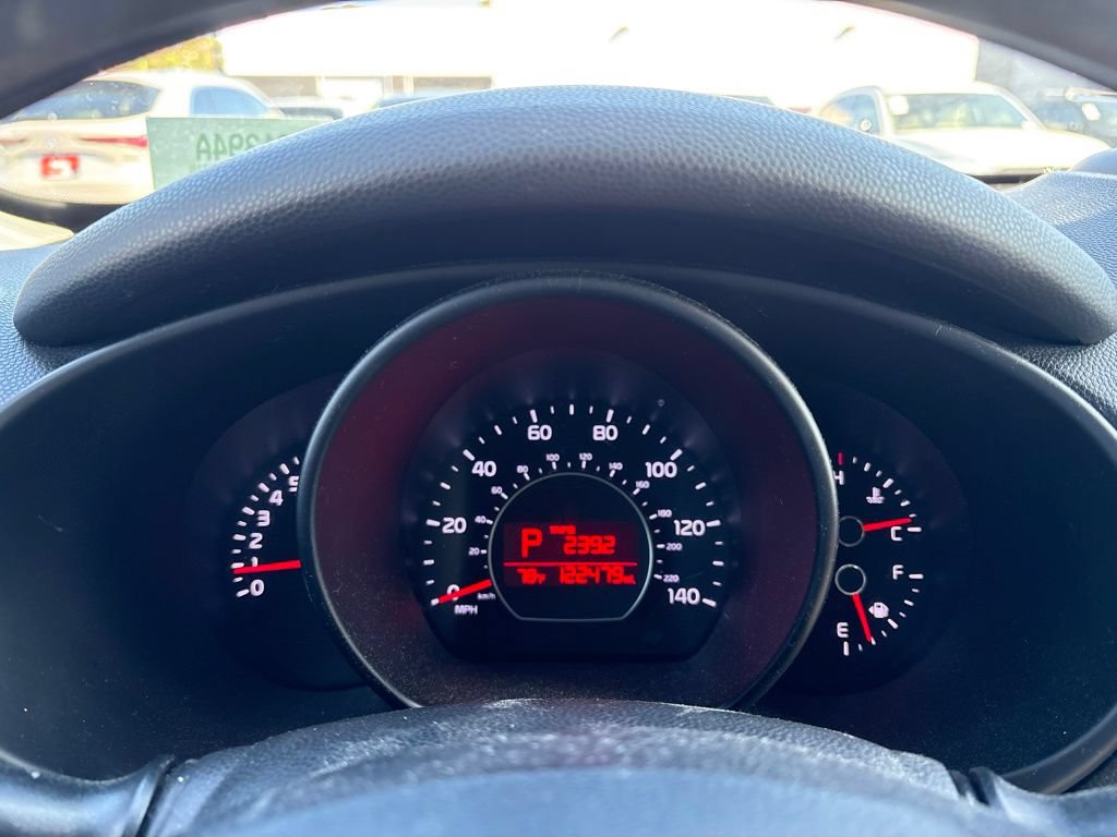 Used 2014 Kia Soul + FWD image 14