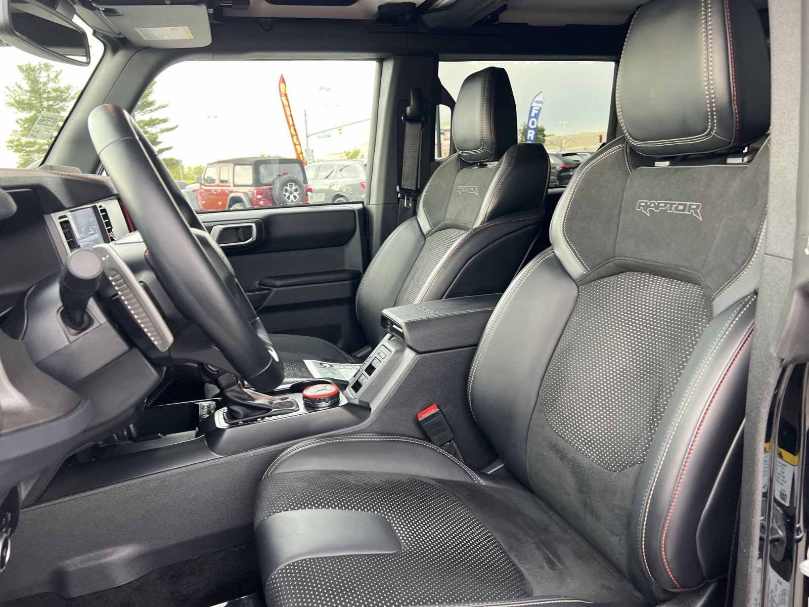 Used 2025 Ford Bronco Raptor w/ Interior Carbon Fiber Pack AWD/4WD image 21