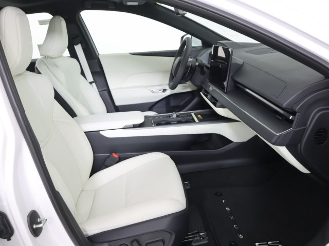 New 2026 Lexus ES 350e w/ Convenience Package FWD image 13