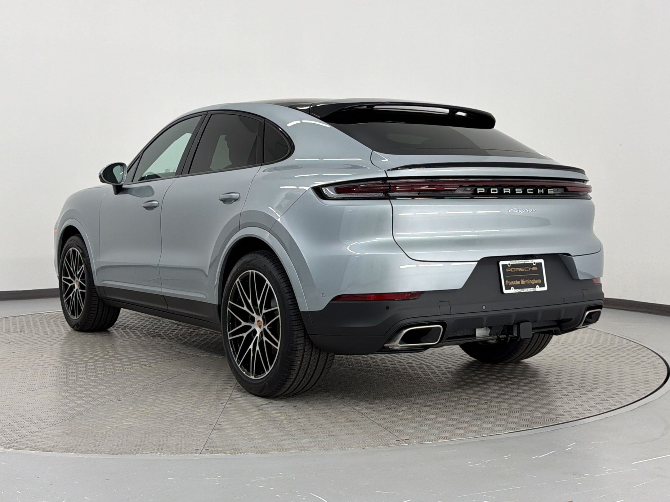 New 2026 Porsche Cayenne Coupe AWD/4WD image 3