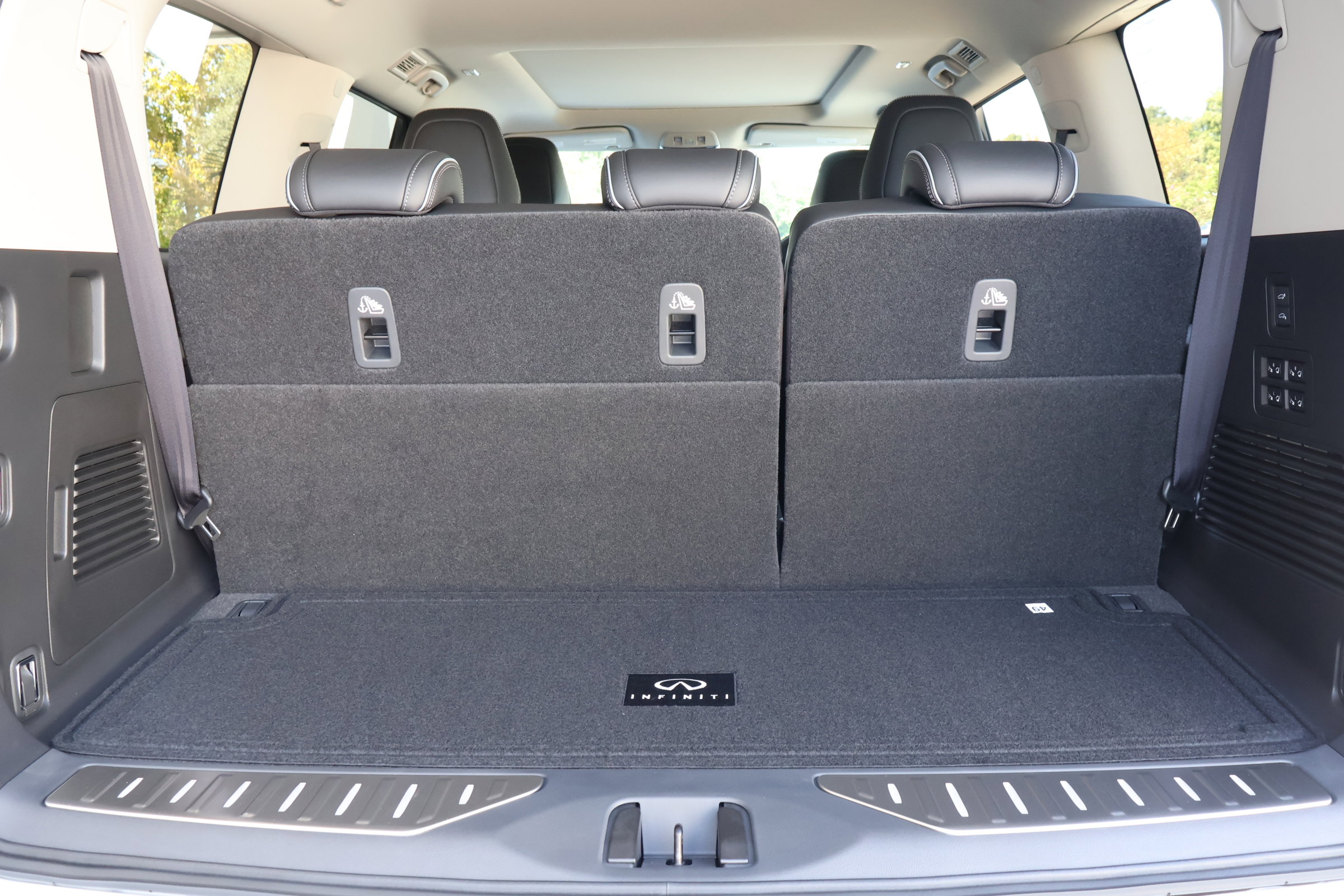 New 2026 INFINITI QX80 Luxe image 21