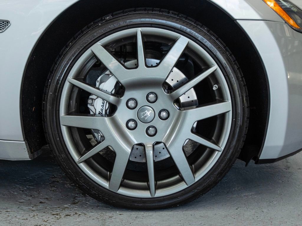 Used 2013 Maserati GranTurismo Convertible RWD image 12