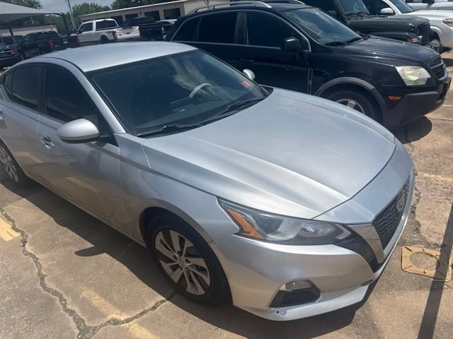 Used 2020 Nissan Altima 2.5 S FWD image 2