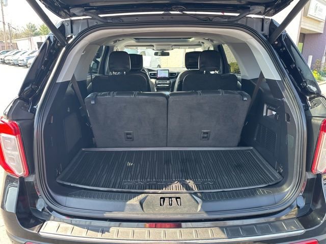 Used 2021 Ford Explorer Limited w/ Equipment Group 301A AWD/4WD image 20