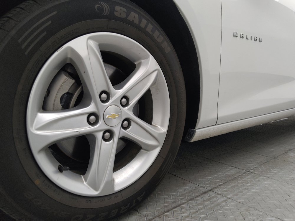 Used 2023 Chevrolet Malibu LT FWD image 31