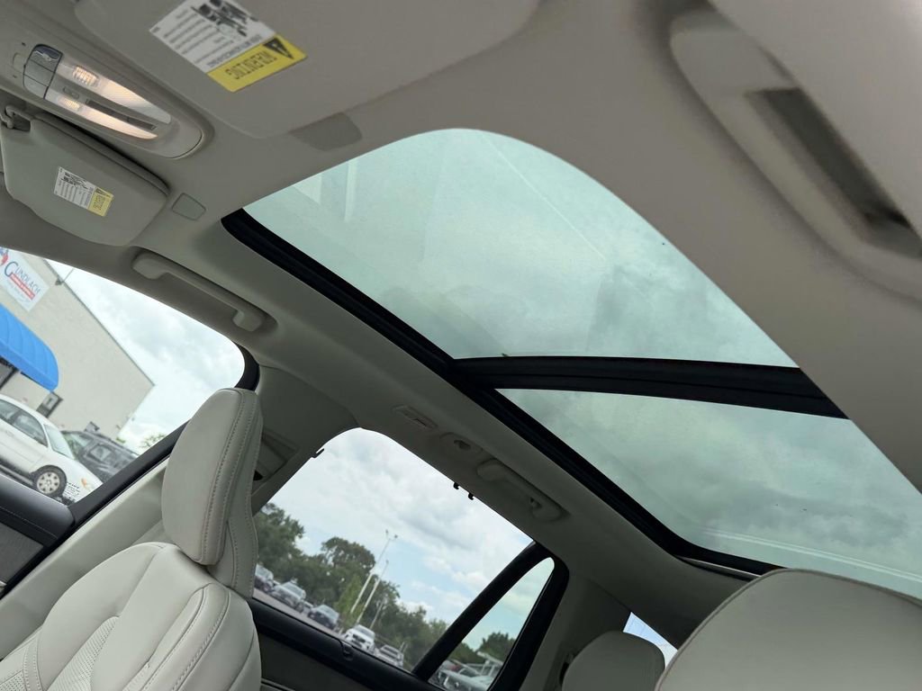 New 2026 Volvo XC90 B6 Ultra w/ Protection Package Premier AWD/4WD image 18
