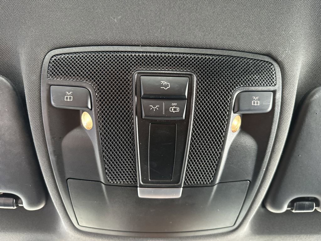 Used 2017 Mercedes-Benz CLA 250 image 24