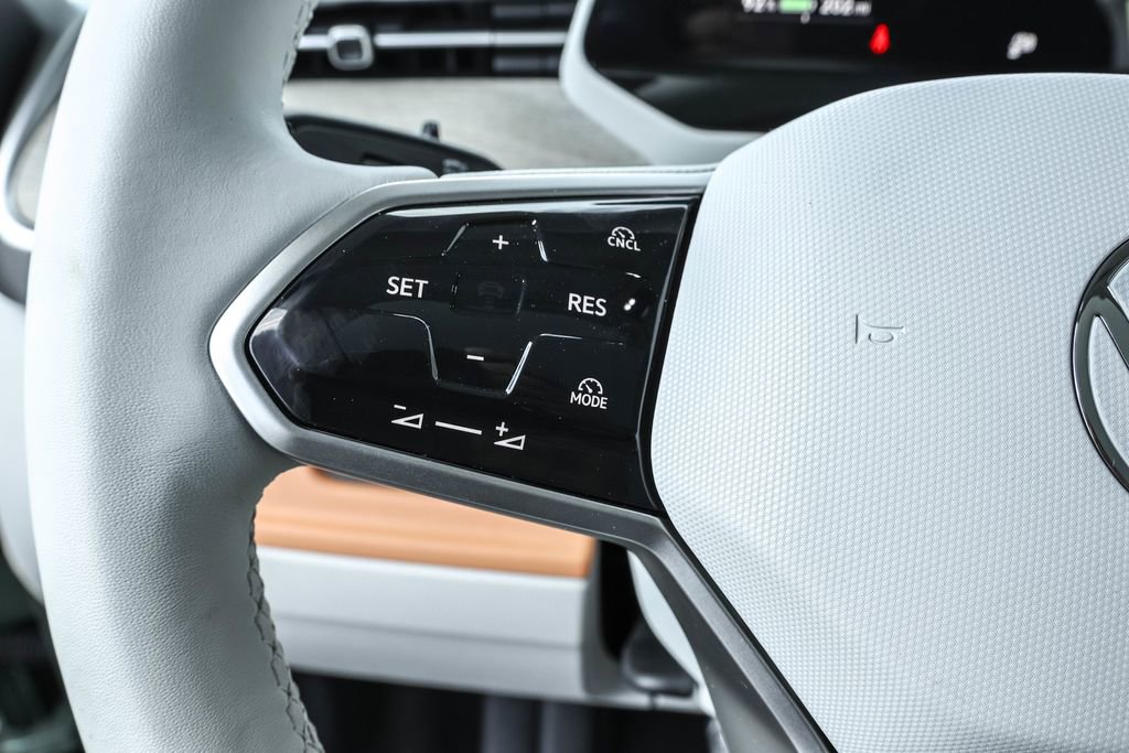 New 2025 Volkswagen ID. Buzz 1st Edition image 27