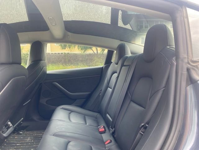 Used 2022 Tesla Model 3 Long Range AWD/4WD image 10