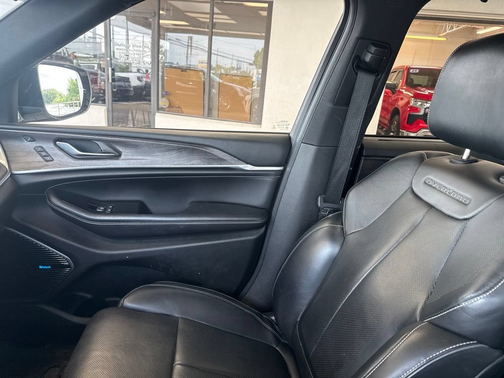 Used 2021 Jeep Grand Cherokee L Overland w/ Luxury Tech Group IV AWD/4WD image 27