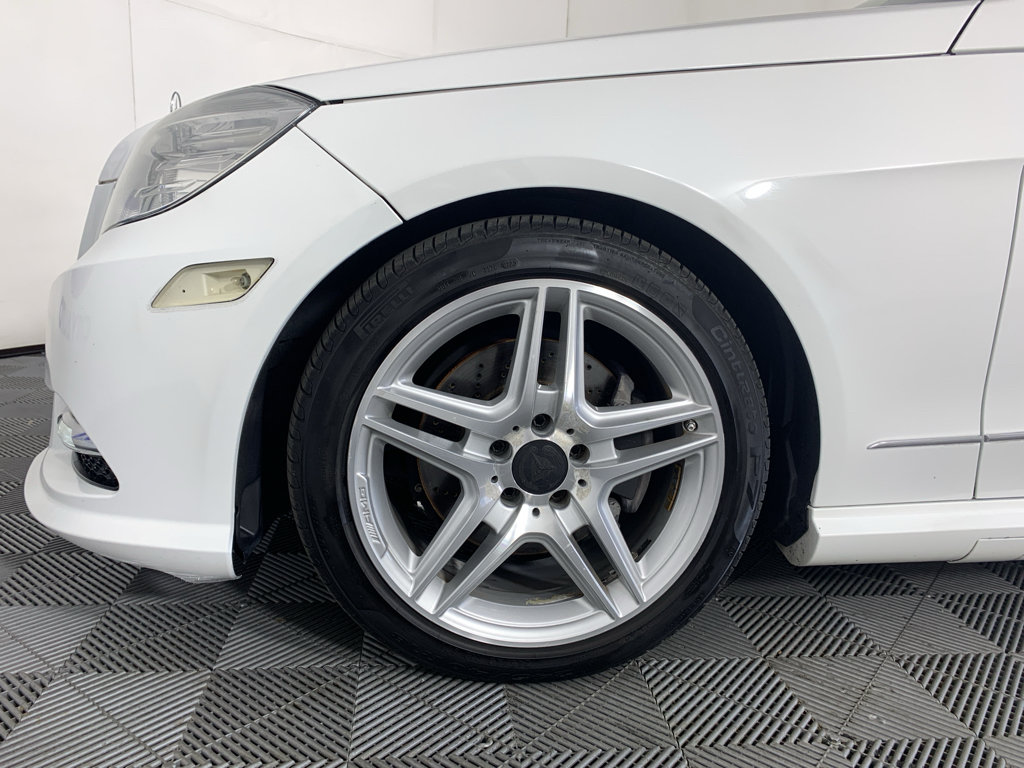 Used 2013 Mercedes-Benz E 350 4MATIC Sedan image 11