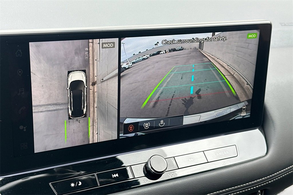 Used 2025 Nissan Rogue SL image 23