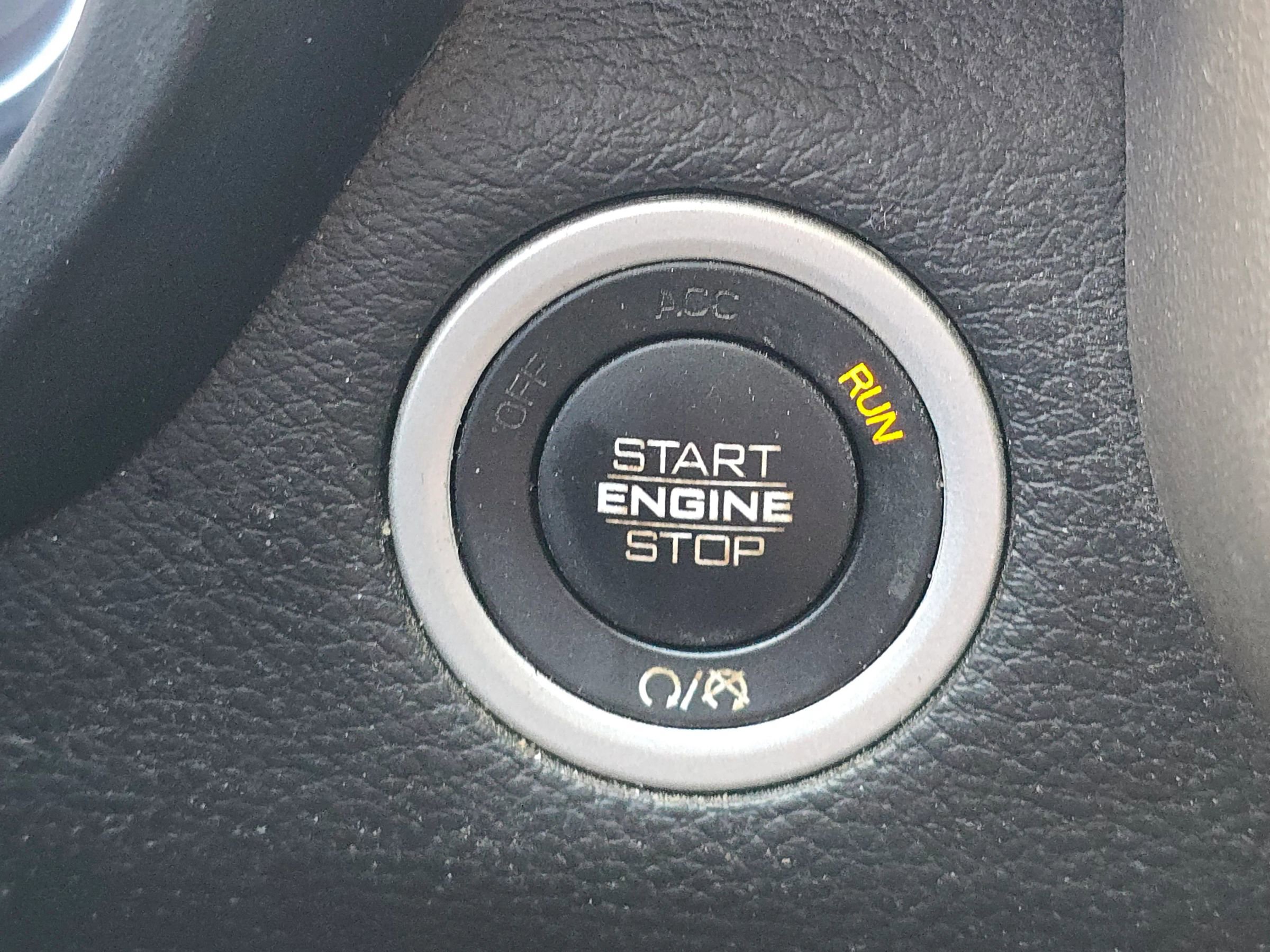 Used 2020 RAM 1500 Laramie image 25