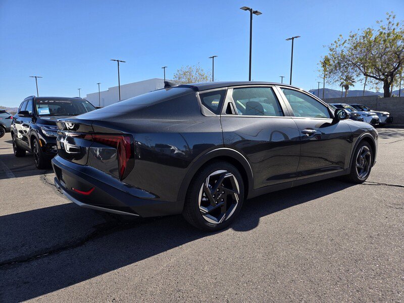 New 2025 Kia K4 EX image 3