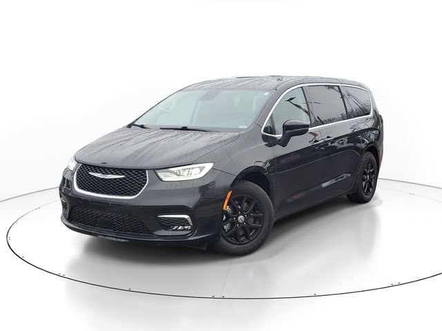 Used 2023 Chrysler Pacifica Touring-L