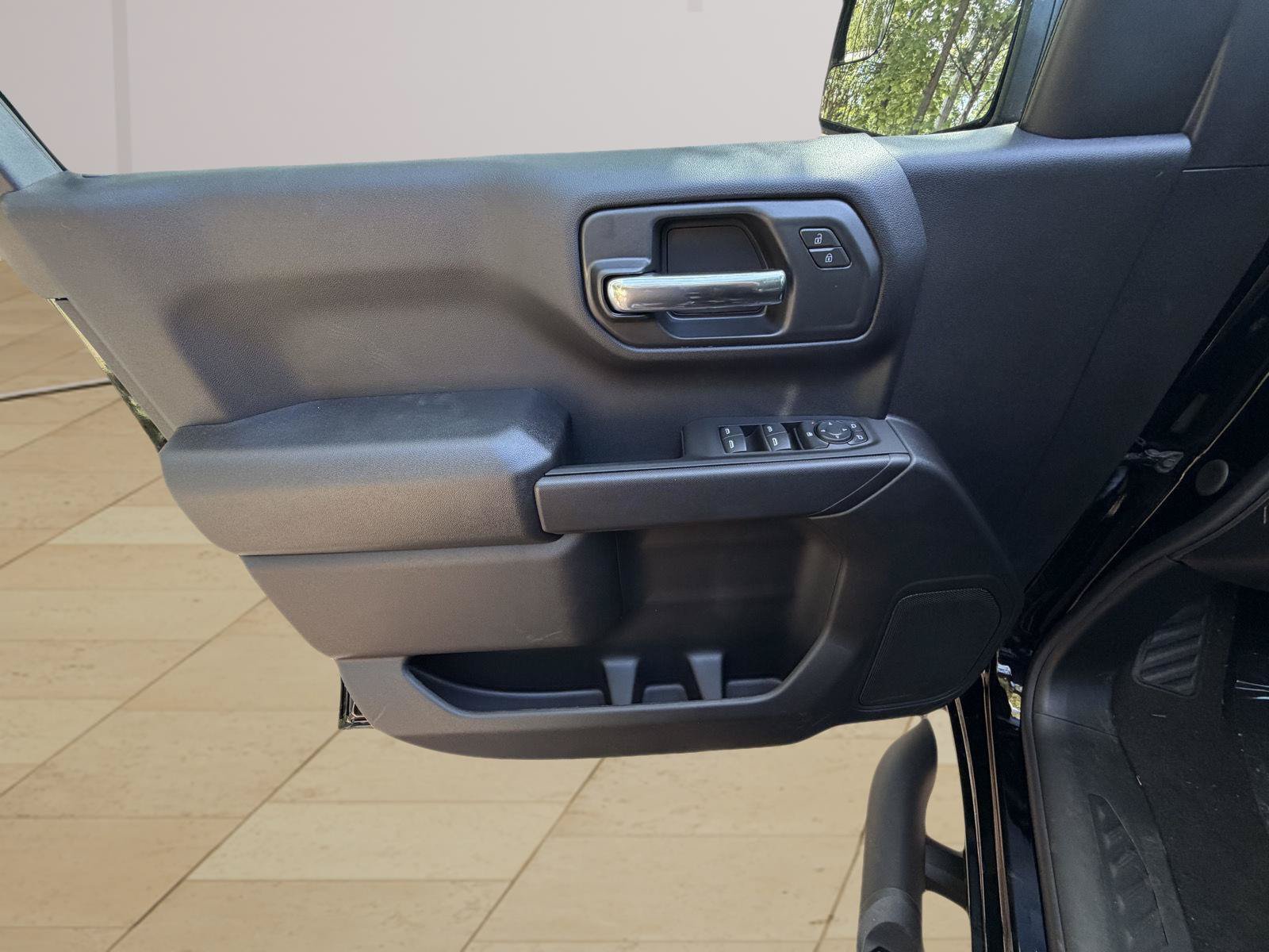 New 2026 Chevrolet Silverado 1500 Custom w/ LPO, Dark Essentials Package AWD/4WD image 12
