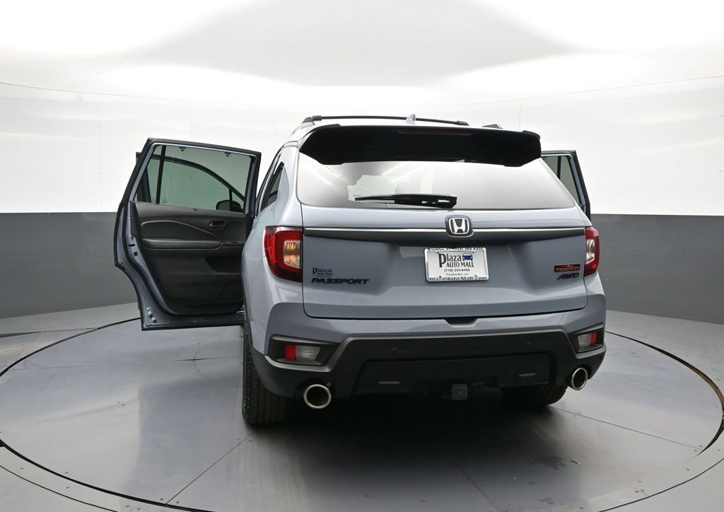 Certified 2023 Honda Passport TrailSport image 47