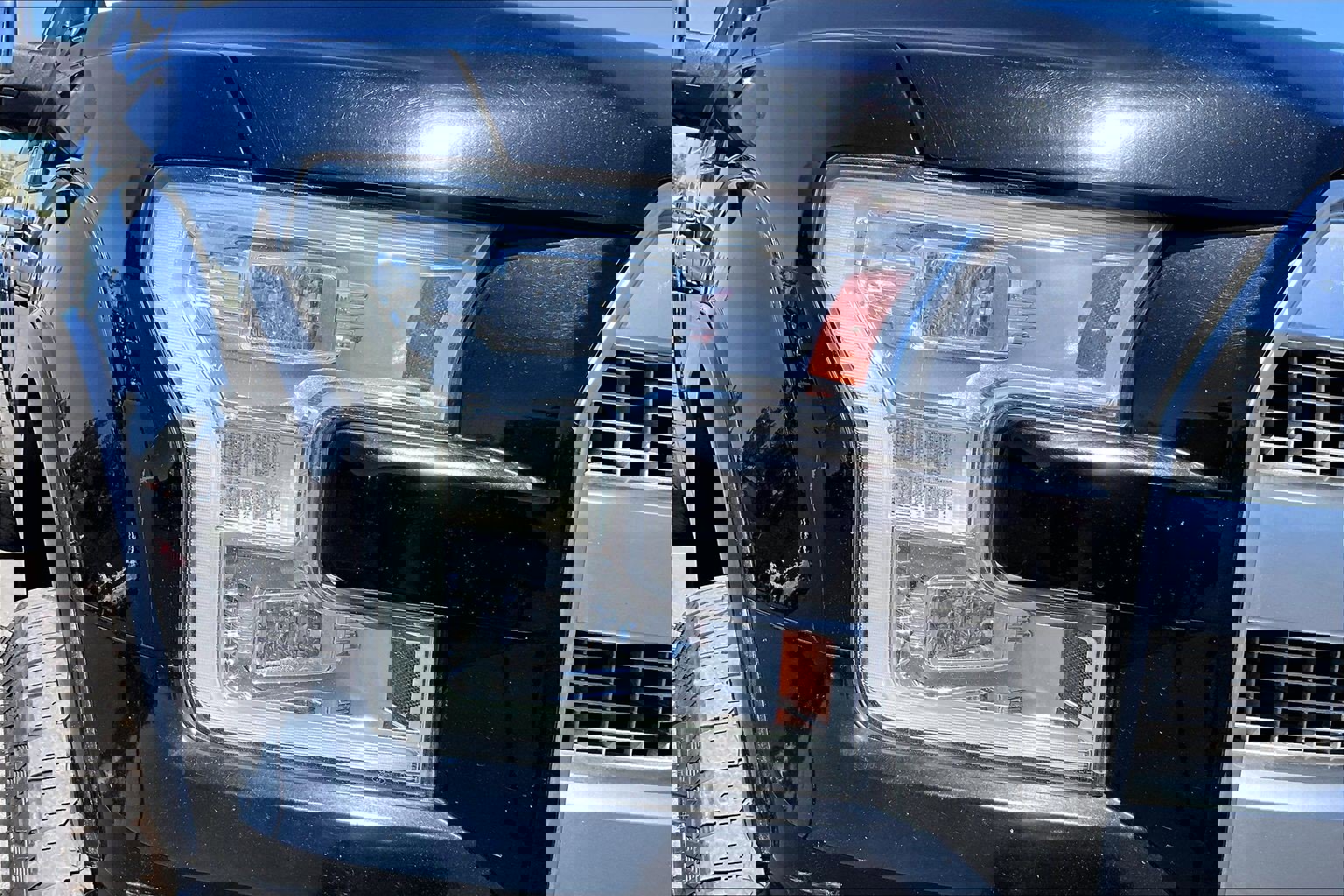 Used 2017 Ford F150 Platinum w/ Equipment Group 701A Luxury AWD/4WD image 27