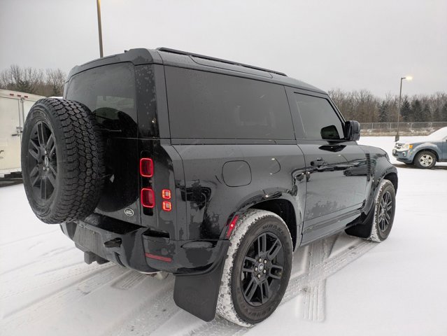 Used 2022 Land Rover Defender 90 X-Dynamic S image 5