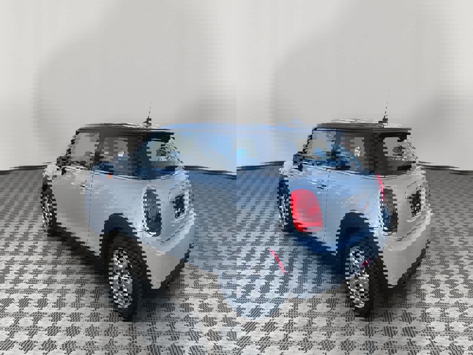 Used 2014 MINI Cooper 2-Door Hardtop image 7