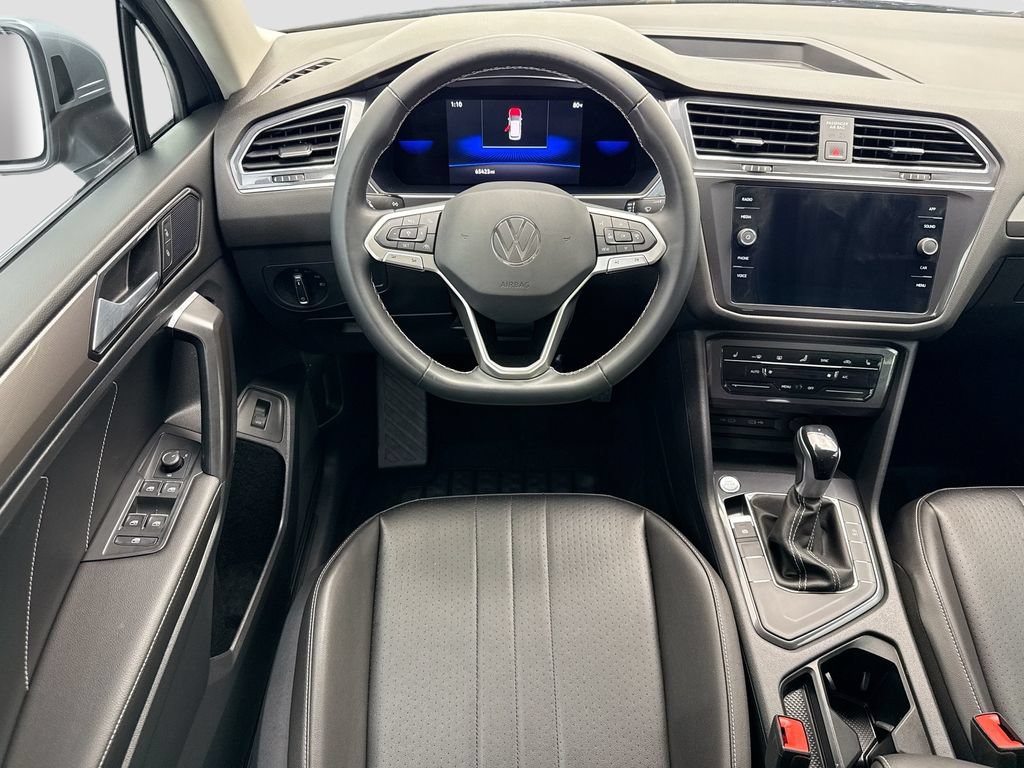 Used 2022 Volkswagen Tiguan SE FWD image 10