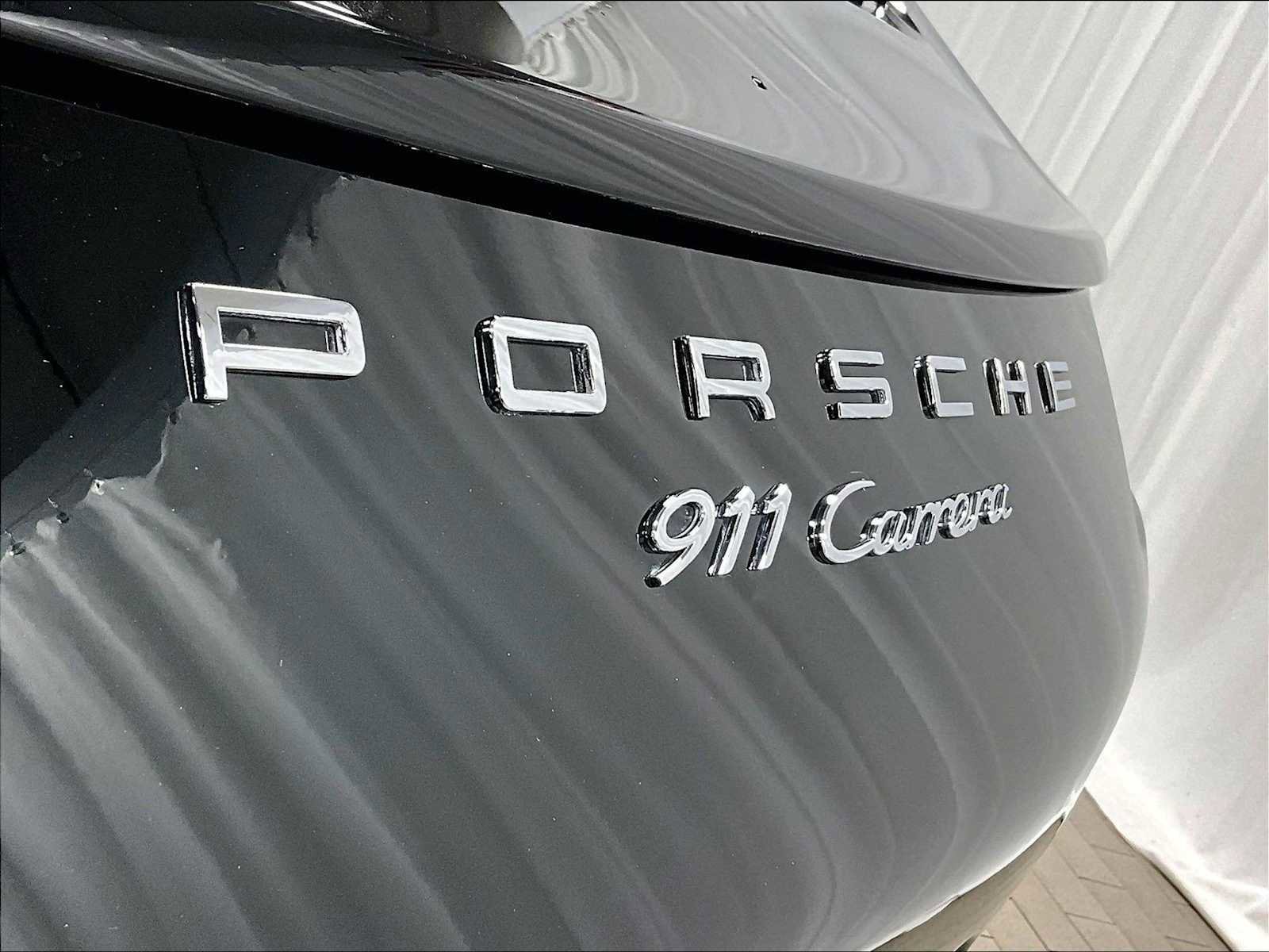 Used 2015 Porsche 911 Carrera image 32