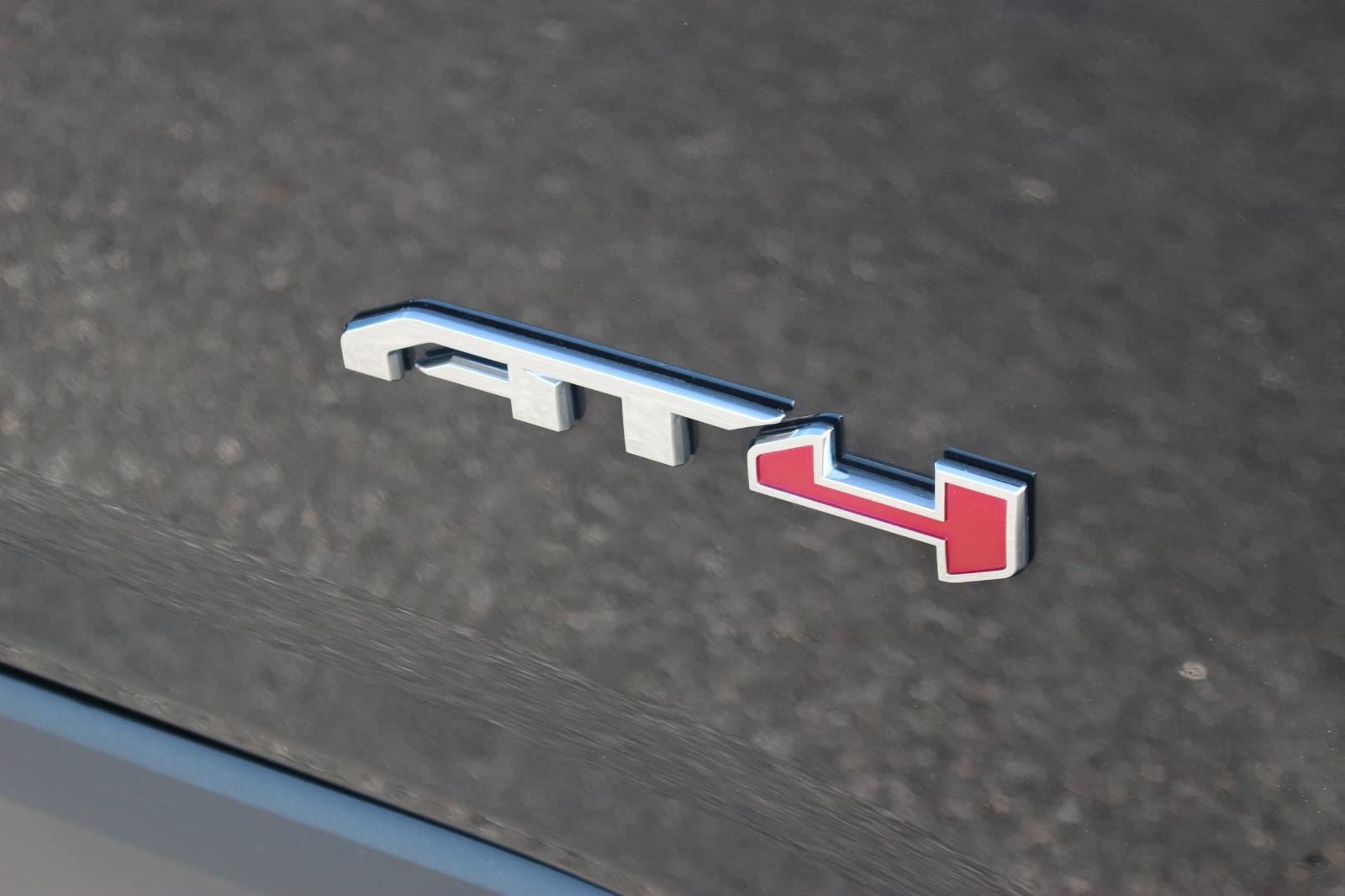 Used 2023 GMC Acadia AT4 AWD/4WD image 10