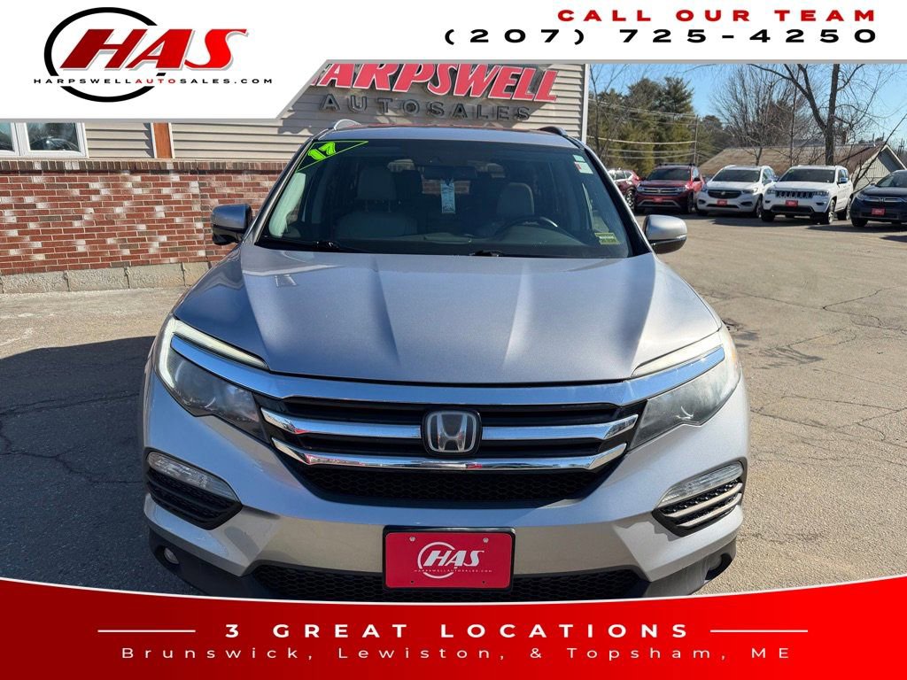 Used 2017 Honda Pilot Touring image 10