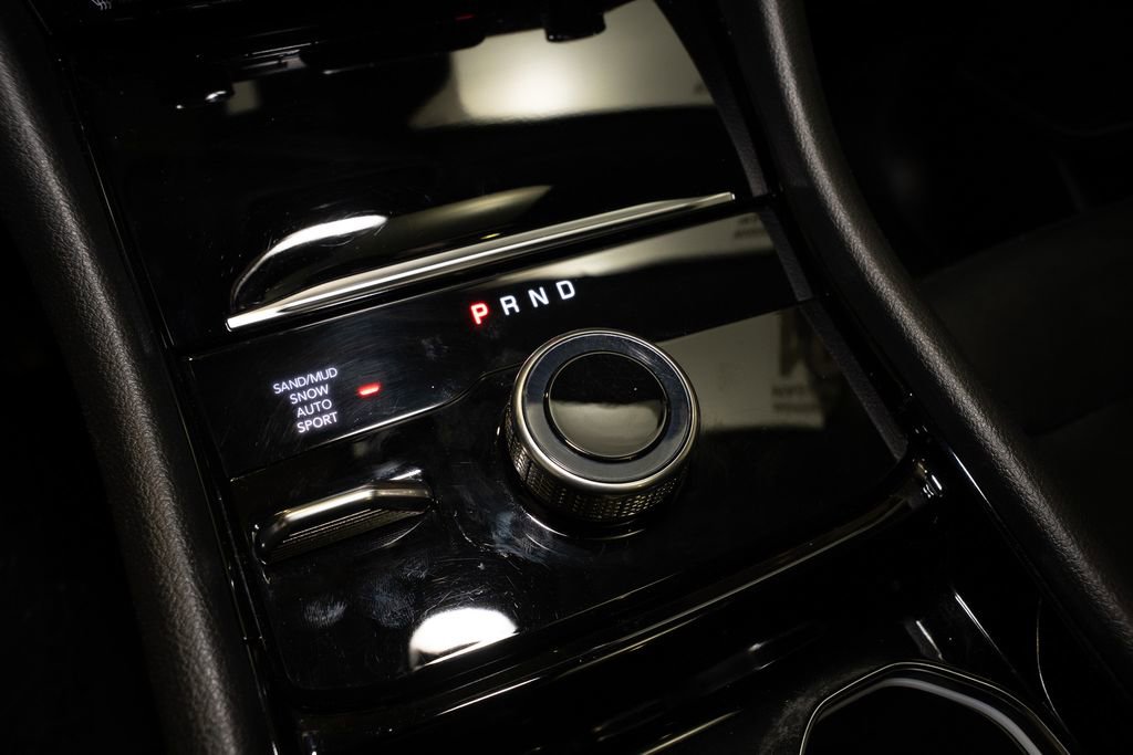 Used 2021 Jeep Grand Cherokee L Limited image 21