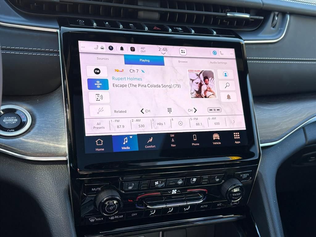 Used 2023 Jeep Grand Cherokee Overland w/ Adv Protech Group III image 10