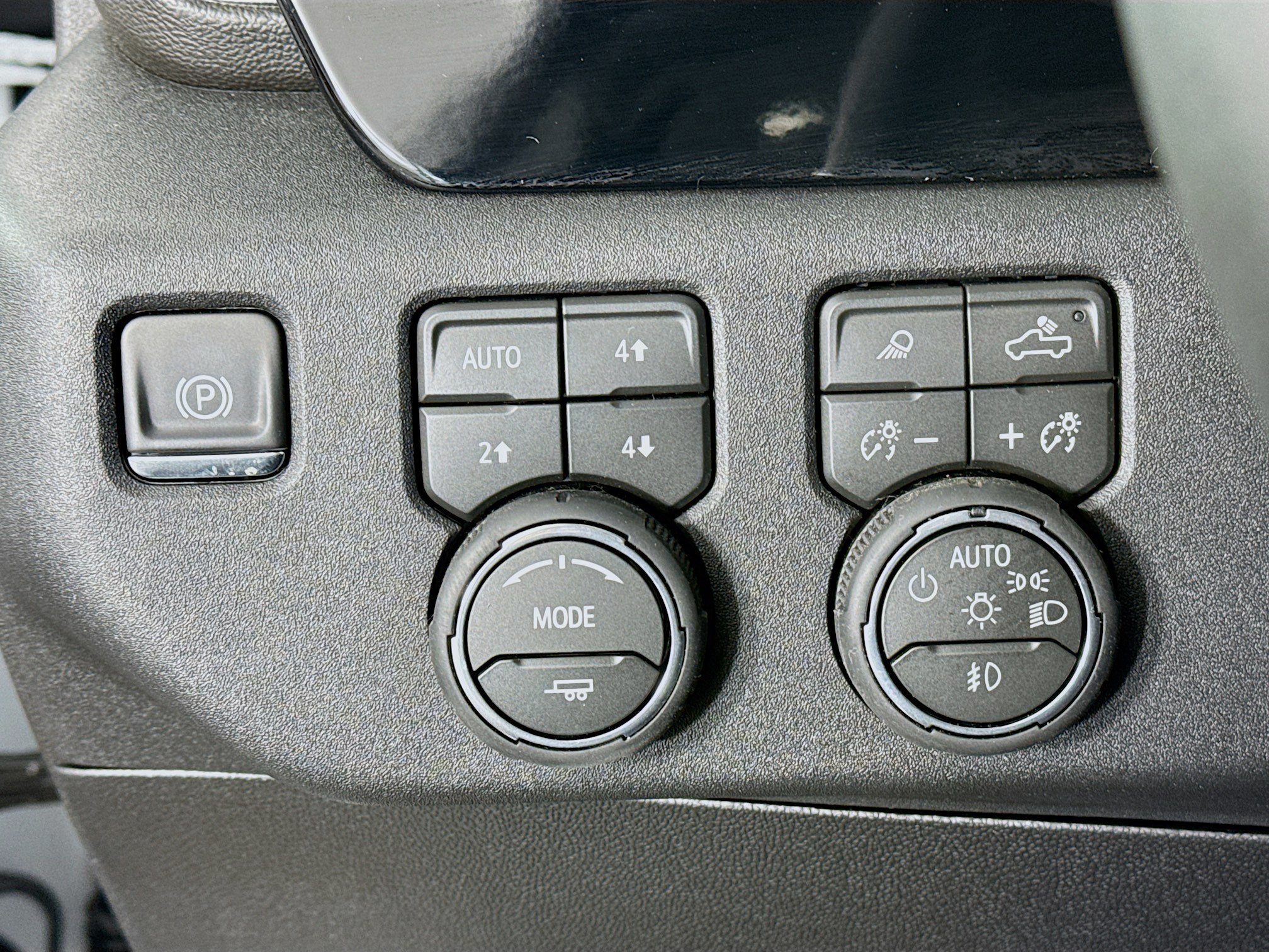 Used 2026 Chevrolet Silverado 3500 LT w/ All Star Edition AWD/4WD image 10
