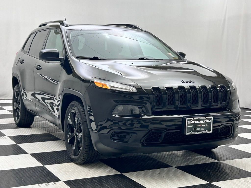 Used 2017 Jeep Cherokee Altitude image 2
