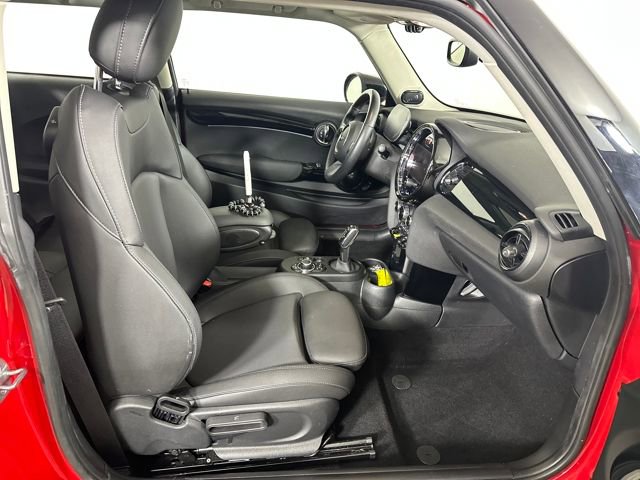 Used 2024 MINI Cooper SE image 27