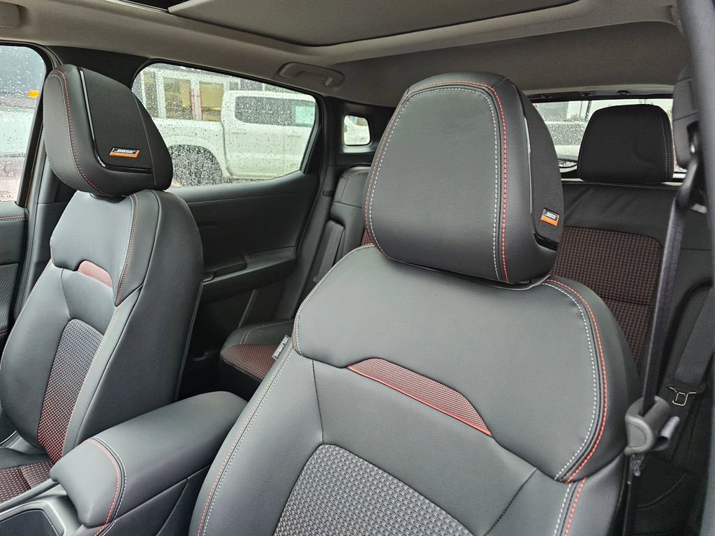 New 2026 Nissan Kicks SR w/ SR Premium Package image 11
