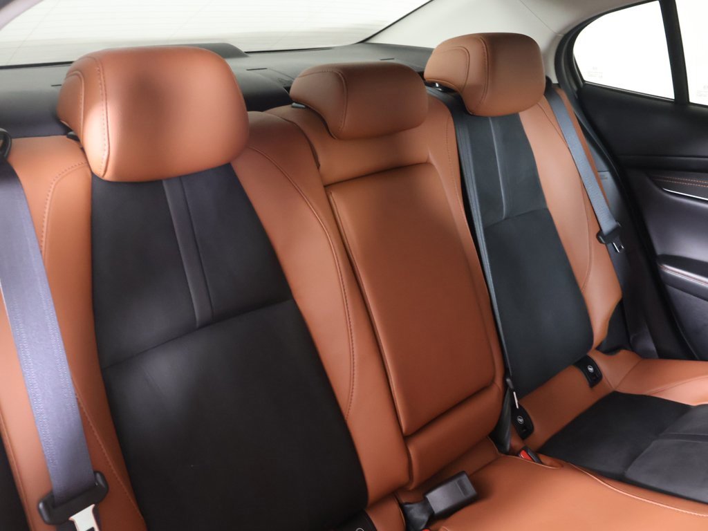 Used 2024 MAZDA MAZDA3 s image 34