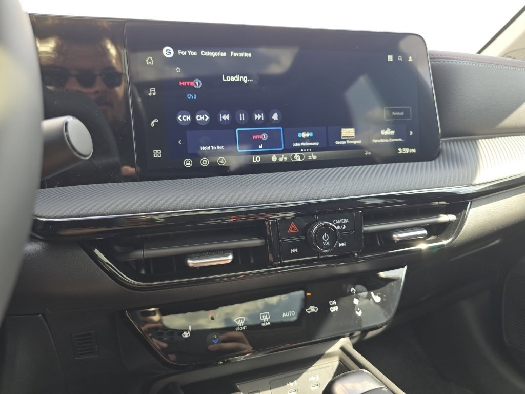 New 2026 Nissan Kicks SR w/ SR Premium Package image 16