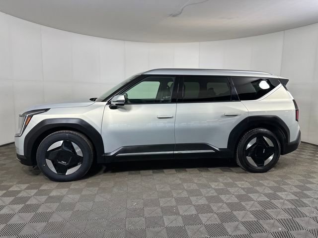 Used 2024 Kia EV9 Wind image 6