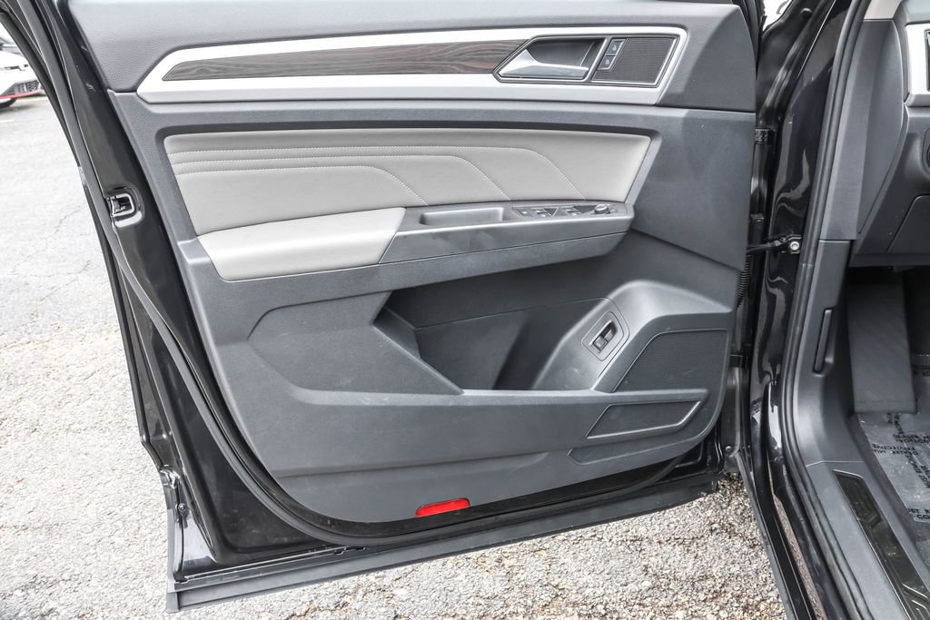 Used 2023 Volkswagen Atlas SE w/ Panoramic Sunroof Package image 30