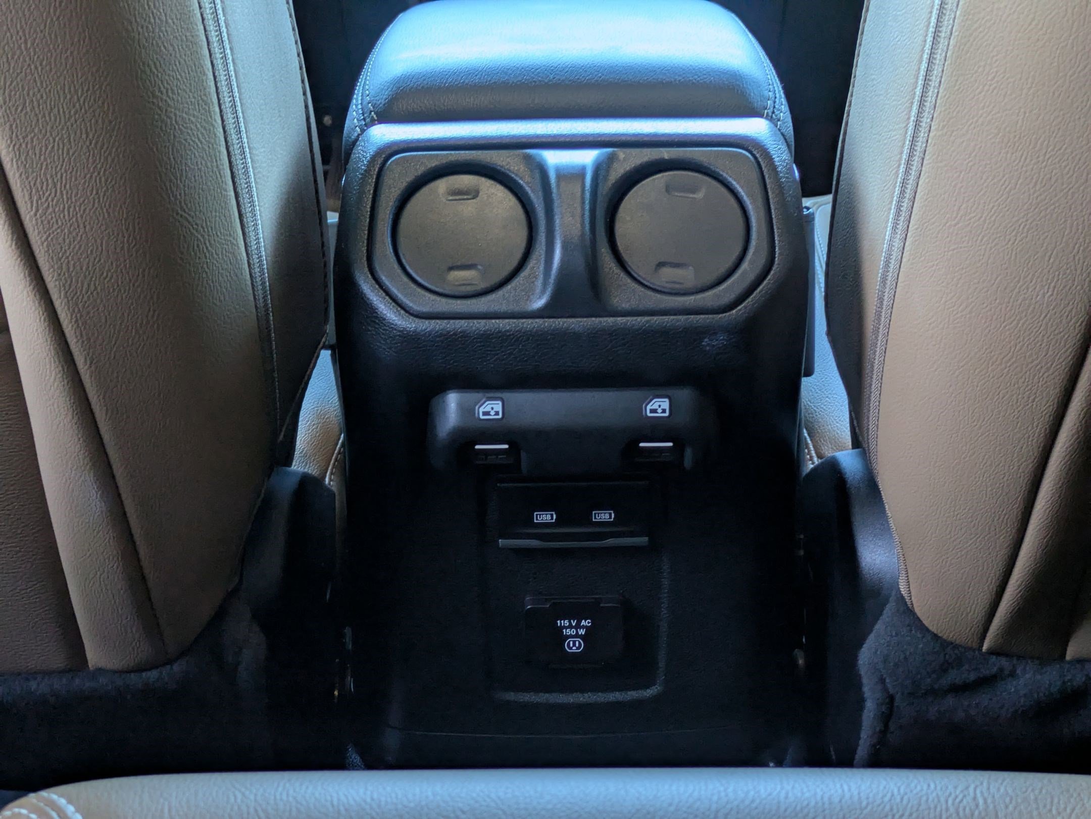 Used 2023 Jeep Wrangler Sahara w/ Cold Weather Group image 24