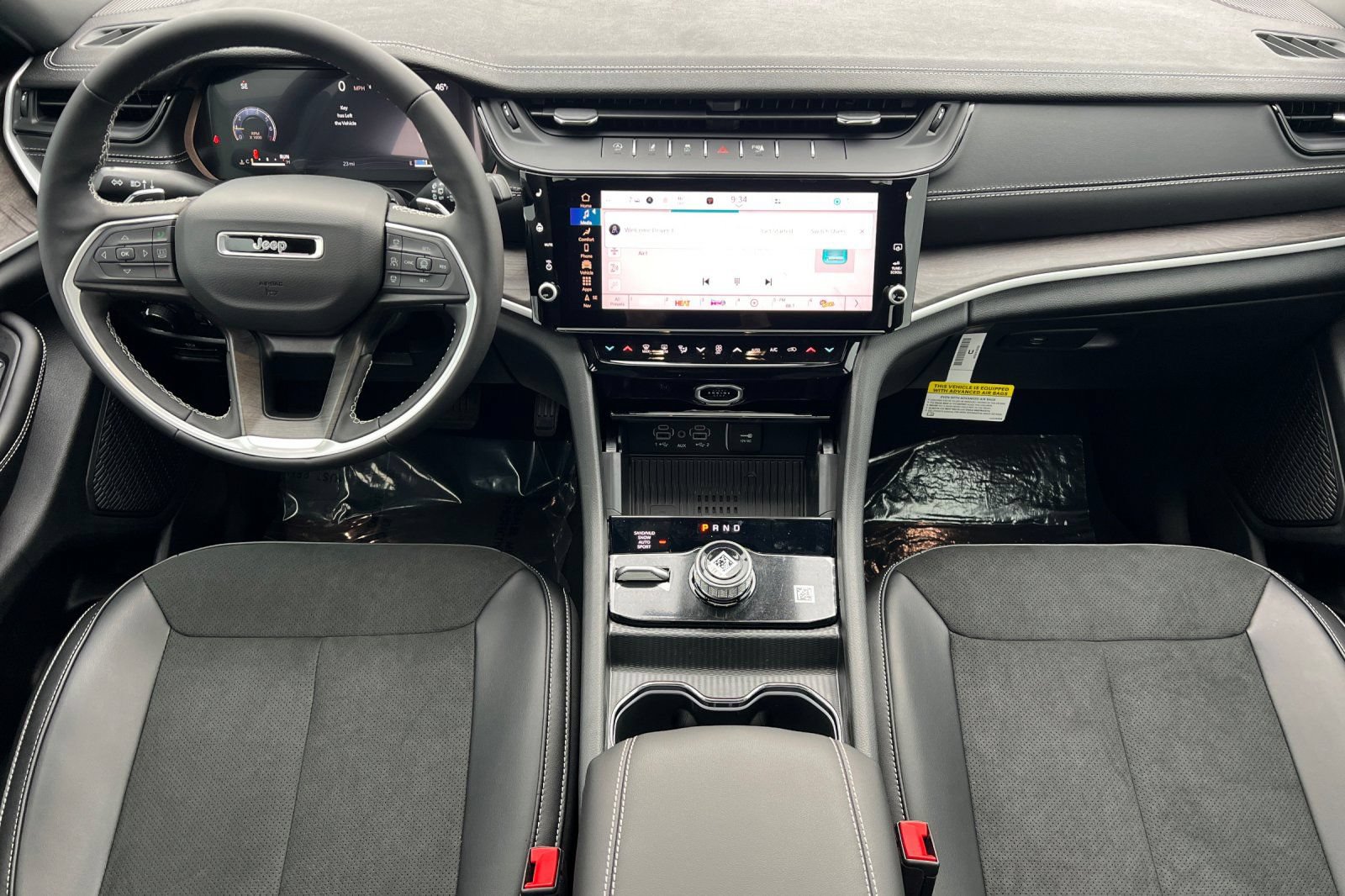 New 2026 Jeep Grand Cherokee Altitude AWD/4WD image 4