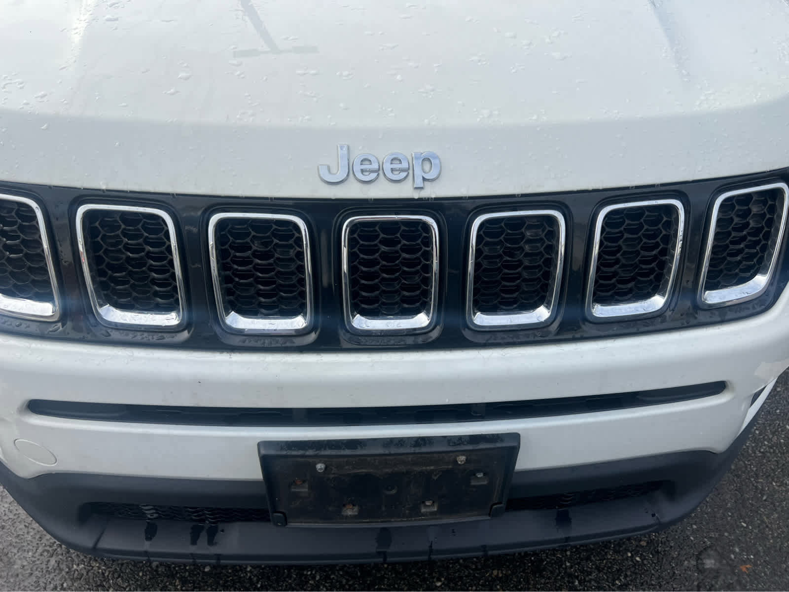 Used 2019 Jeep Compass Latitude w/ Cold Weather Group image 6