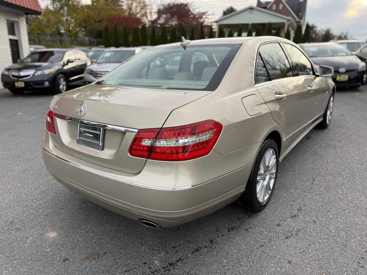 Used 2012 Mercedes-Benz E 350 Sedan image 7